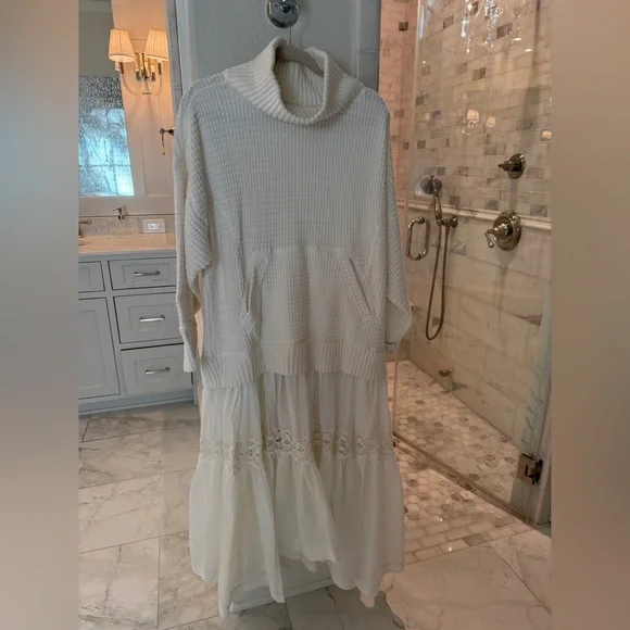 Anthropologie daily practice  Maxi Dress with Lace Detail - Picture 3 of 6